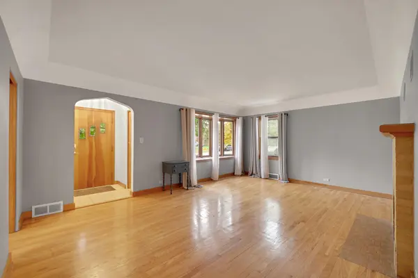8342 Howard Avenue, Munster, IN 46321