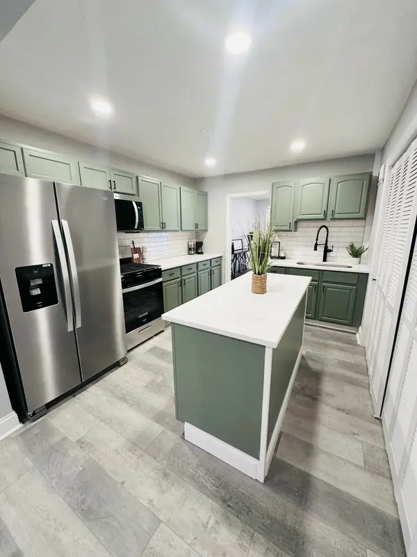 7437 White Oak AVE, Hammond, IN 46324