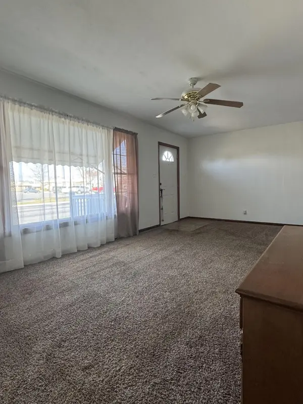 111 W Rutsen ST, Rensselaer, IN 47978
