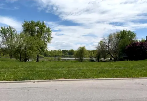11825 Heron Lake RD, St. John, IN 46373