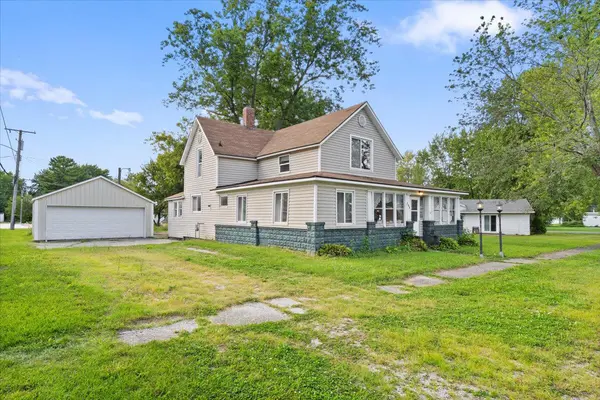 206 S Main ST, Morocco, IN 47963