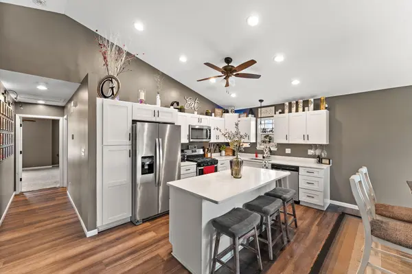 7492 Arbor CT, Portage, IN 46368