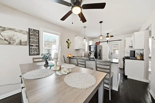 217 E 13th PL, Hobart, IN 46342