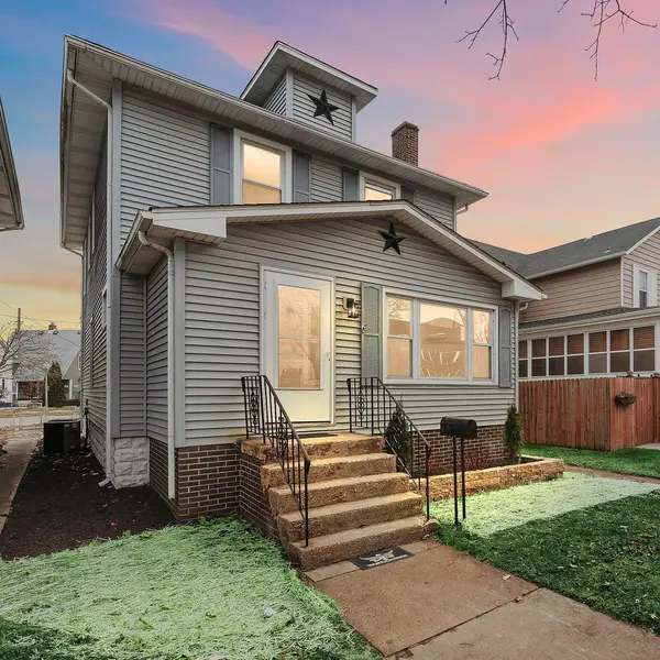 1813 New York AVE, Whiting, IN 46394
