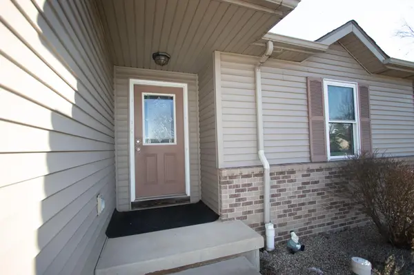1163 Tanya ST, Burns Harbor, IN 46304