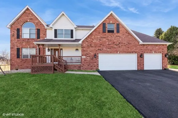 825 Elk LN, Westville, IN 46391
