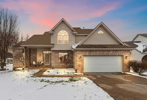 3204 Clairborne XING, Valparaiso, IN 46385