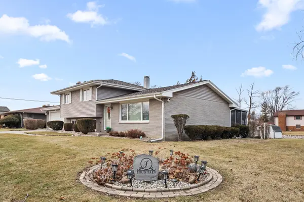 2400 W 59th PL, Merrillville, IN 46410