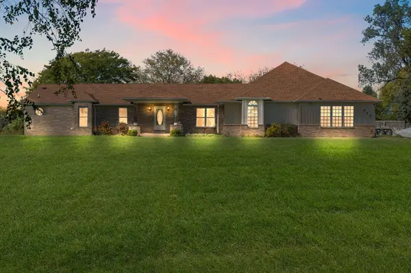 292 S 725, Hebron, IN 46341