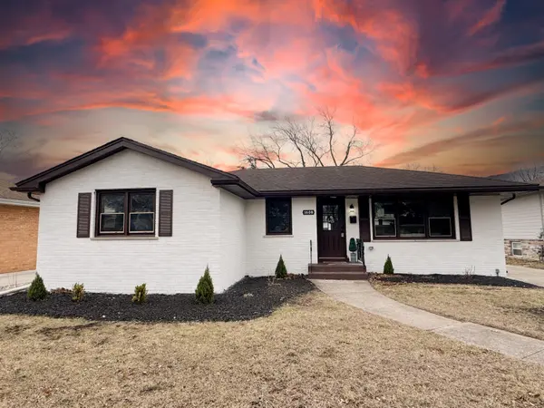 1608 Tulip LN, Munster, IN 46321