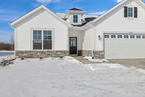 3209 Hilltop RD, Valparaiso, IN 46385
