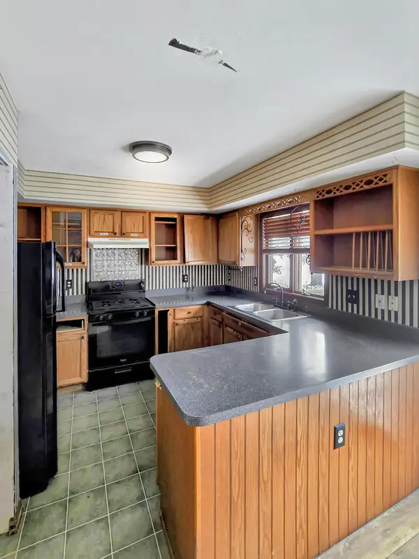 1538 Lake ST, Hobart, IN 46342