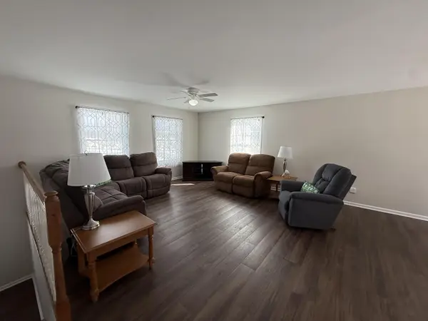 1622 N Circle View LN, La Porte, IN 46350