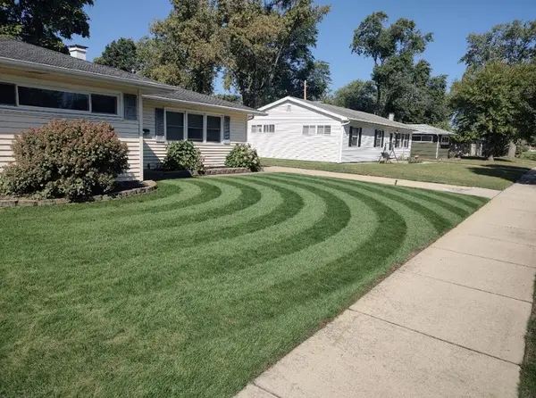 7742 Catalpa Avenue, Hammond, IN 46324