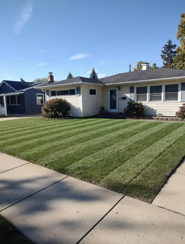 7742 Catalpa Avenue, Hammond, IN 46324