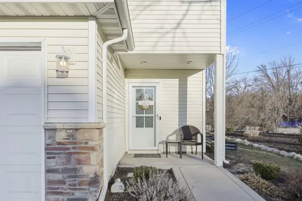 1201 Tower LN, Chesterton, IN 46304