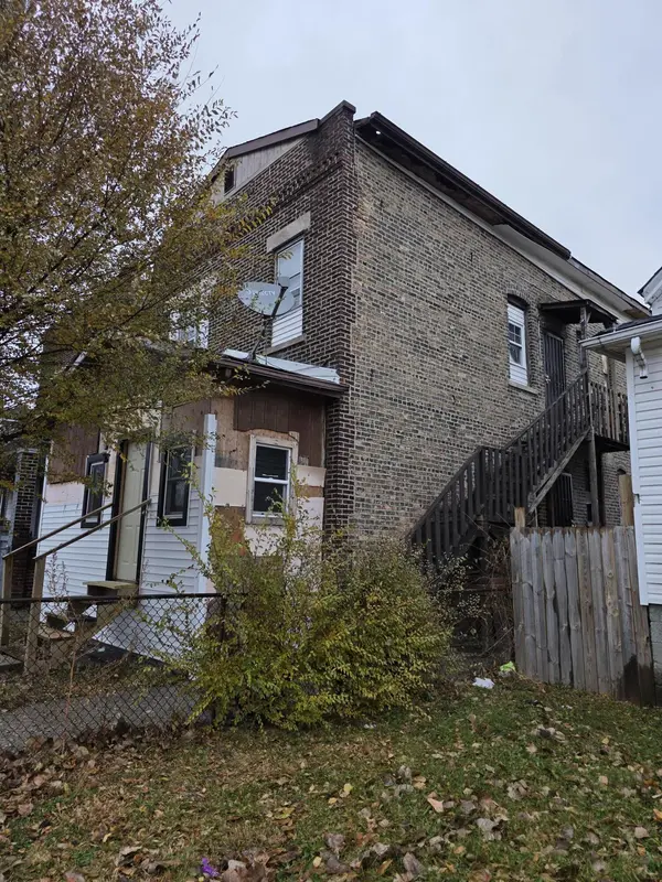 4853 Mccook AVE,  East Chicago,  IN 46312