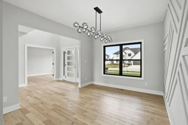 9467 Tall Grass TRL, St. John, IN 46373