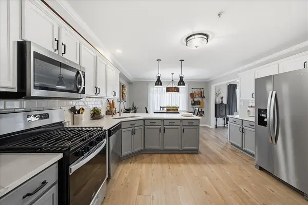 3049 Topaz Drive, Hobart, IN 46342
