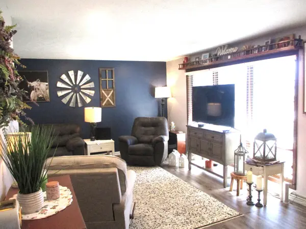 12900 Walnut Hill Drive, Lakeville, IN 46536
