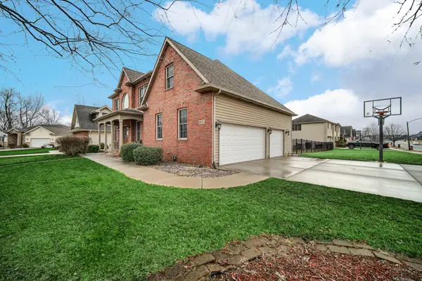 6825 73rd CT, Schererville, IN 46375