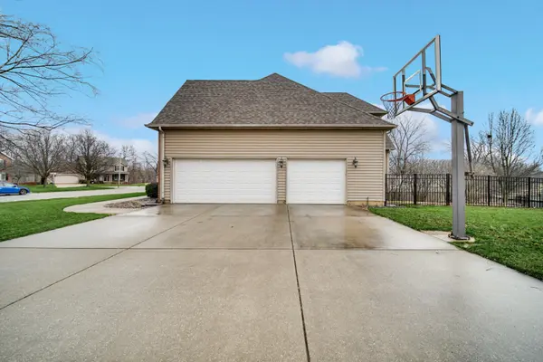 6825 73rd Court, Schererville, IN 46375