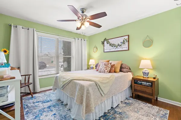8803 Jackson ST, Merrillville, IN 46410