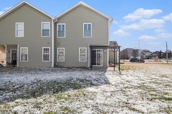 10592 Maine DR, Crown Point, IN 46307