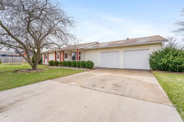 1845 W 99th PL, Crown Point, IN 46307