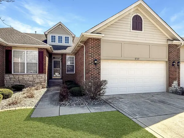 8709 Lake Hills DR, St. John, IN 46373