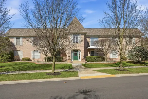 2711 Georgetowne Drive #B2,  Highland,  IN 46322