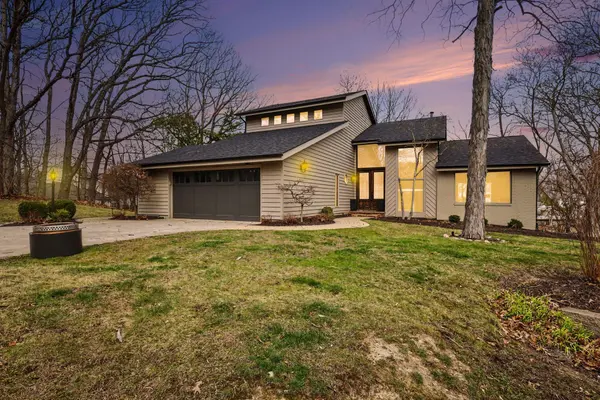 195 Amhurst PL, Valparaiso, IN 46385