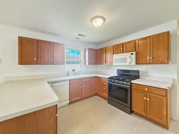 2962 Liberty DR, Crown Point, IN 46307