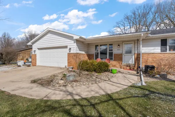 3910 W 106th LN, Crown Point, IN 46307