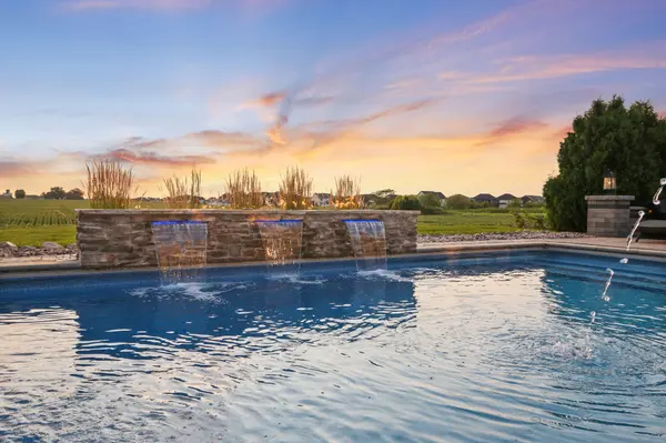 10148 Sentry DR, St. John, IN 46373