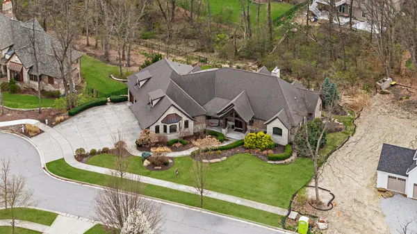 1021 Foy CT, Crown Point, IN 46307