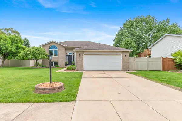 1367 Dixon Pkwy, Chesterton, IN 46304
