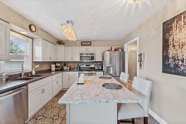 1235 Woodhollow CT, Schererville, IN 46375