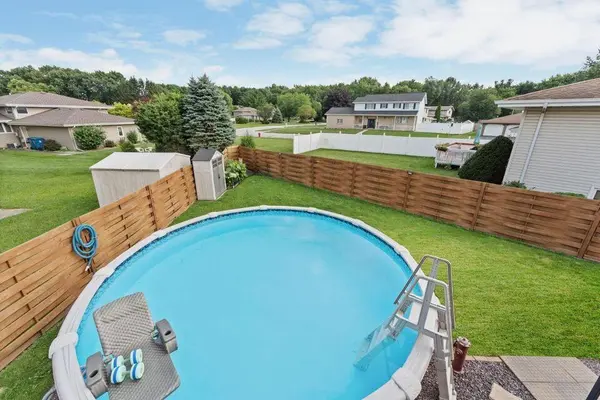 1235 Woodhollow CT, Schererville, IN 46375
