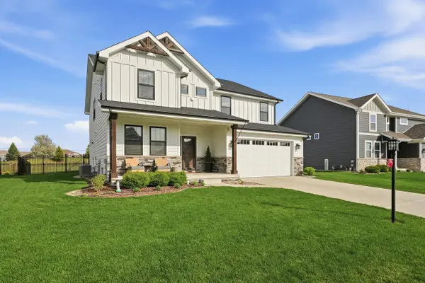 10423 Juniper LN, St. John, IN 46373