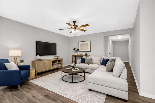 309 Michigami TRL, Porter, IN 46304