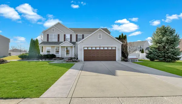 1814 Dalemont WAY, Dyer, IN 46311