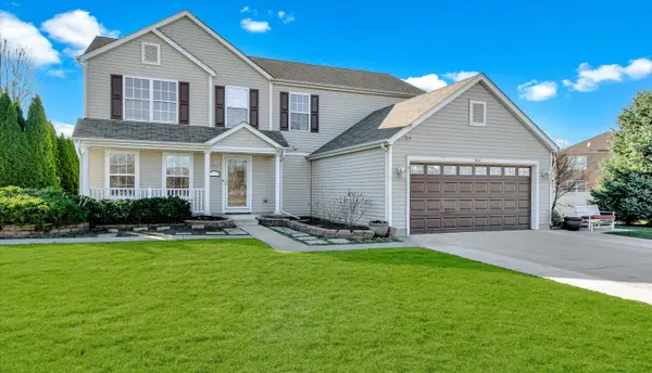 1814 Dalemont WAY, Dyer, IN 46311