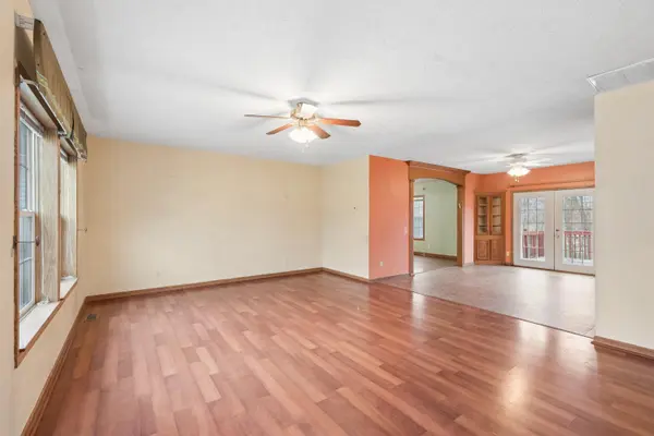 160 Silver Lake AVE, Michigan City, IN 46360