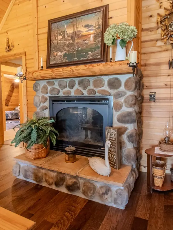 3405 N 700 E, Grovertown, IN 46531