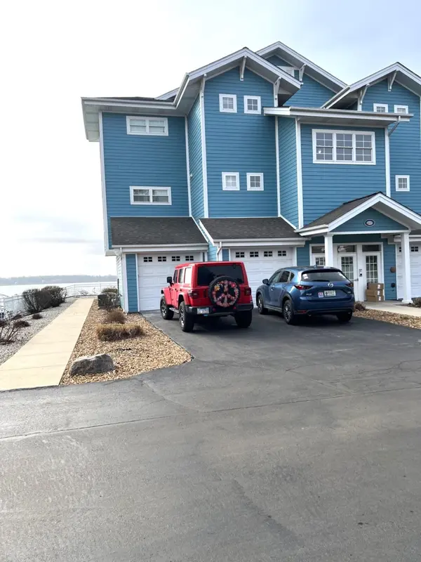 13246 E Lake Shore DR #202, Cedar Lake, IN 46303