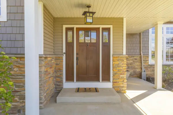 4403 Kilchurn CIR, Valparaiso, IN 46383