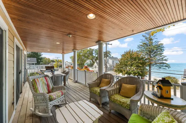 2033 Lake Shore DR, Long Beach, IN 46360