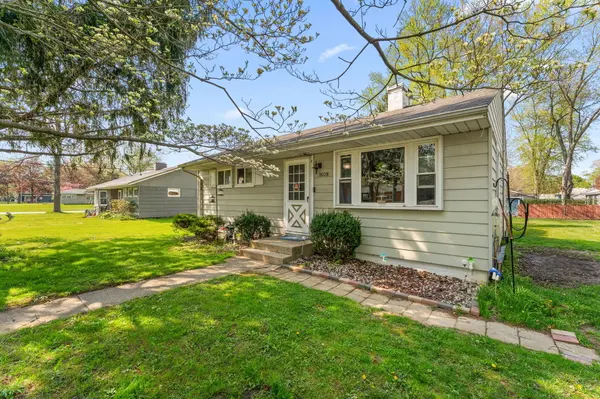 1608 W Porter AVE, Chesterton, IN 46304