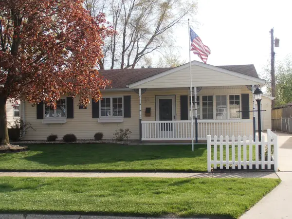 9402 Ellen DR,  Highland,  IN 46322